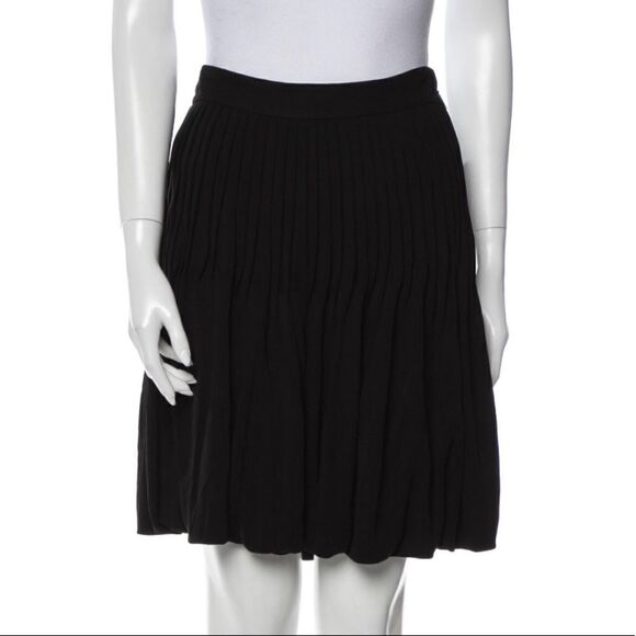 Fendi Black Mini Pleated Zip Closure Lined Bubble Hem Skirt - Picture 1 of 7